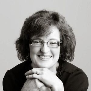 Meet your Posher, Loreen